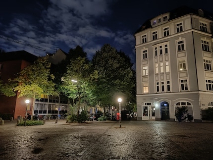 OnePlus Nord 2, night mode