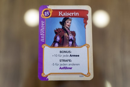 Die Kaiserin: Eine der 53 Karten im Spiel.
