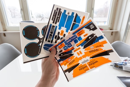 64 Sticker sind im Set enthalten.