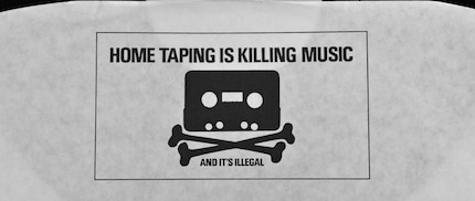 Das Logo auf einer Schallplatten-Hülle.