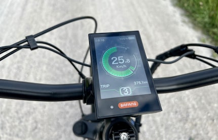 When I go over 25 km/h, I narrowly miss the «sweet spot». As you can see on the right, I’m still getting pedal support. But not as much any more. That way, I can give my fitness a boost.
