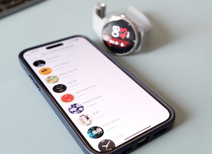 There are quite a few watch face designs to choose from for the Venu 2 Plus. But do I really want a watermelon watch face?