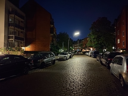 A night shot in automatic mode.