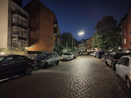 A night shot in night mode.