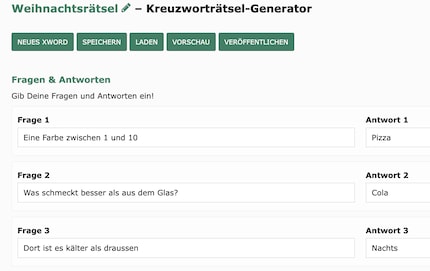 Mit einem Kreuzworträtselgenerator erstellst du eine weihnachtliche Botschaft mit Unterhaltungsfaktor.