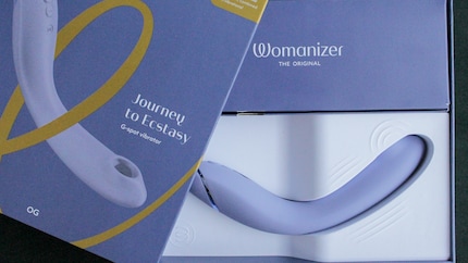 Nett verpackt kommt er daher, der Womanizer OG.
