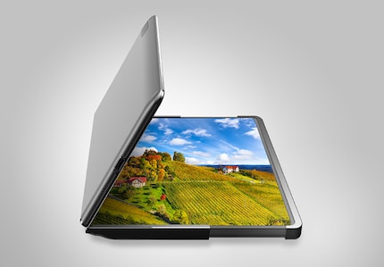 Samsung's conceptdisplay wordt eerst gevouwen en vervolgens uitgerekt.