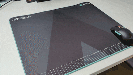 How the ROG Harpe Ace Aim Lab Edition mouse accelerates on the Hone Ace Aim Lab Edition mouse pad.