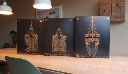 Drie dozen, één voor elk deel.