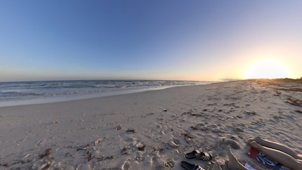 A screenshot of a video is rather mediocre in quality, but offers a good opportunity for a subsequent photo.