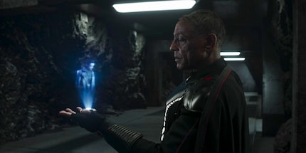 Moff Gideon hält mal wieder alle Fäden hinter den Kulissen zusammen.