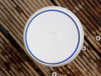 Blaulicht für Sauberkeit: Das Lichtsignal zeigt den Reinigungsfortschritt an.