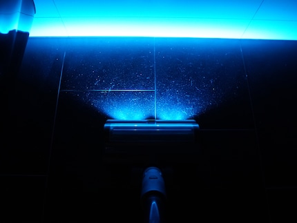 The blue LEDs mercilessly reveal every particle of dirt.