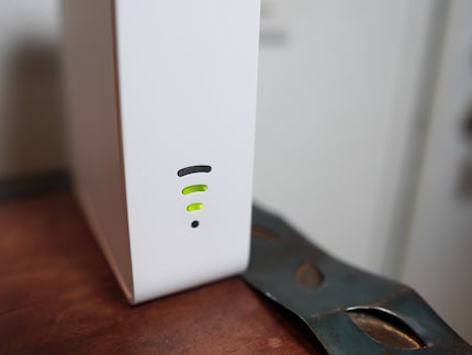 The Devolo 5400 comes with a cable, so I can place it anywhere.
