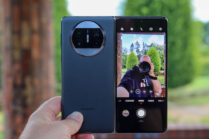 De hoofdcamera kan worden gebruikt voor selfies.