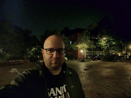 Fairphone 5, Night mode.