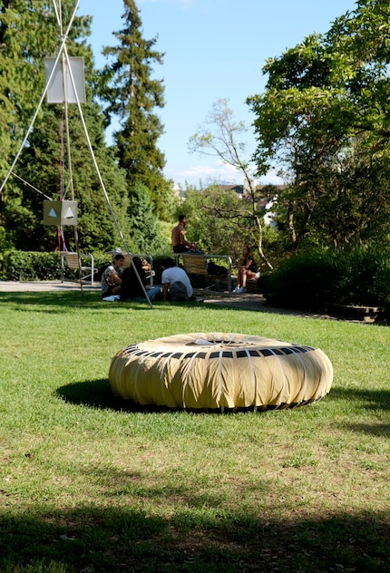 With her installation she wants to introduce the principles of circular design.