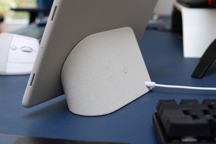 The stand makes the Pixel Tablet a stationary device.