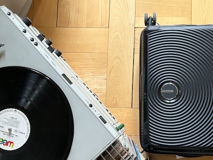 Vinyl und Trolley – wer ist hier wer?