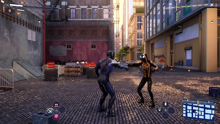 Af en toe komen de twee Spider-Men elkaar ook tegen op straat.