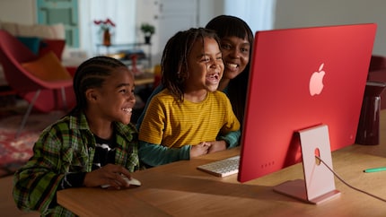 Apple gives its all-in-one computer a new chip and leaves everything else as it is.