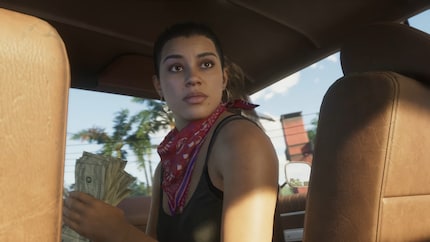 One thing’s for sure: Lucia doesn’t earn her money at an office job.