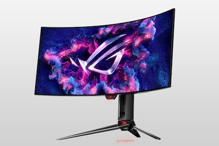 Die WOLED-Ultrawides sind mit 800R sehr stark gekrümmt. Hier der Asus ROG Swift OLED PG34WCDM.