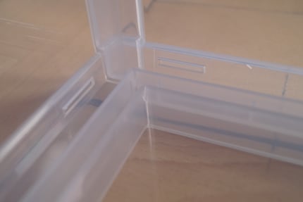 The six components of a box are simply clicked together.