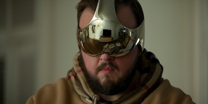 «Game of Thrones» ster John Bradley als miljardair Jack Rooney komt niet voor in de roman.
