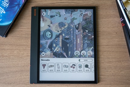 Games like this colourful search-and-find puzzle are no problem for the e-reader.