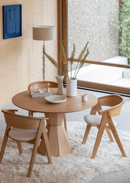 Dimensions: ⌀ 120 × 75 cm | Material: acacia wood, oak veneer