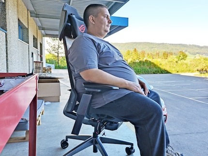 Jens on his first test ride nine months ago. The chair was quickly assembled, and his first impression was very positive.