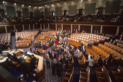 The Senate and the House of Representatives want to turn TikTok into a US app.