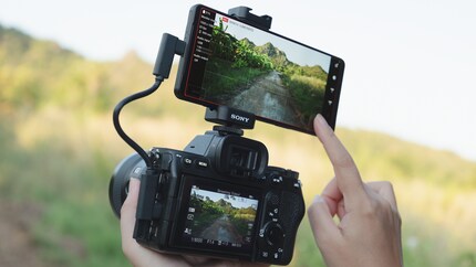 Das Xperia 1 VI kannst du als Zweitdisplay für deine Sony-Kamera verwenden.