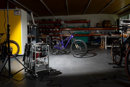 The bikes are made in this production hall.