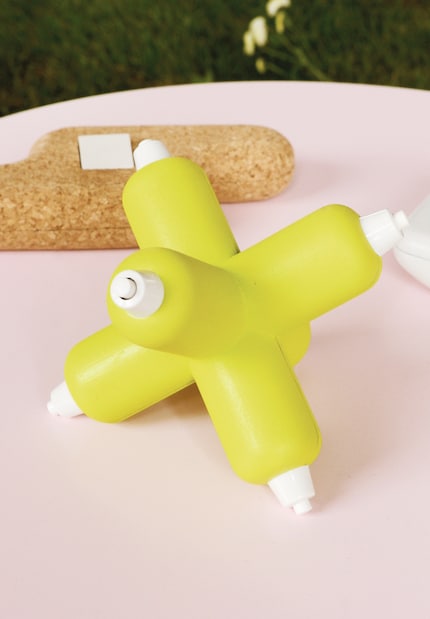 Wat telt bij deze voorwerpen is het eenvoudige plezier dat knoppen brengen.