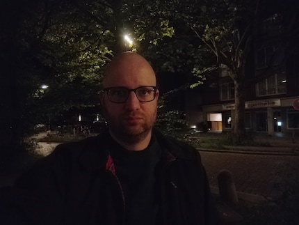 Zelfs met de nachtmodus geactiveerd zien de selfies er niet goed uit in het donker.