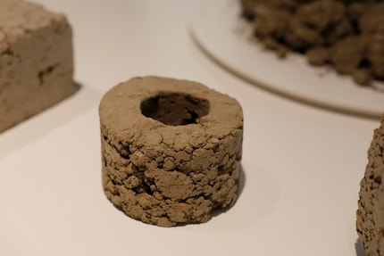The Terraforma clay objects aim to inspire people to use this natural resource in our interiors too.