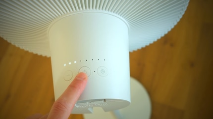 Hoe meer LED's er oplichten, hoe hoger het vermogensniveau.