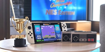Voor het spel raad ik de nieuwe editie van de NES-controller voor de Switch aan. Voor het gevoel en omdat de D-pad beter is dan op de Pro controller.