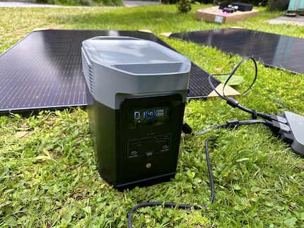 Die Inbetriebnahme ist gelungen: Mein erster eigener Solarstrom fliesst in die Power Station.