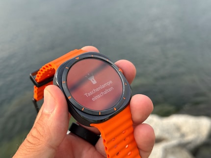 With one click, the watch becomes a flashlight.