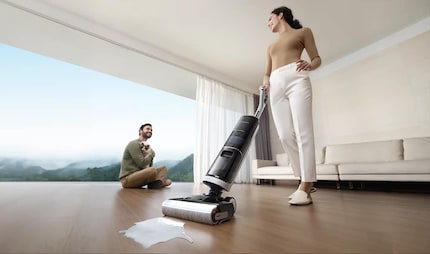 The H14 Pro sucks up moisture straight away - including emptied liquids, of course.