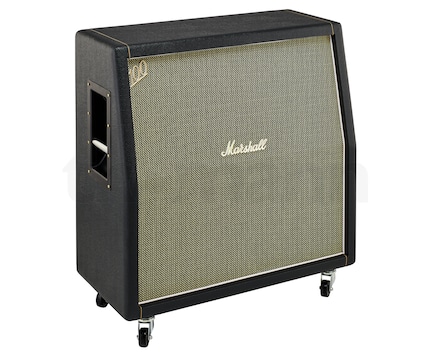 De Marshall luidsprekerkast uit 1960 met vier 12-inch luidsprekers. Ook dit is een klassieker.
