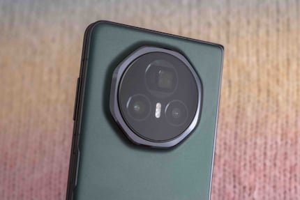 De camera's zijn iets verbeterd. De nieuwe achthoekige cameramodule is ook zichtbaar.