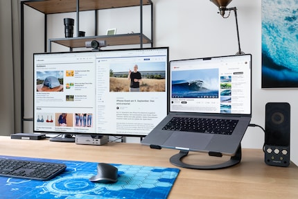 Zusammen mit meinem MacBook Pro finde ich 32 Zoll sehr angenehm zum Arbeiten.