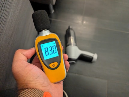 The car vacuum cleaner makes quite a lot of noise for its size.
