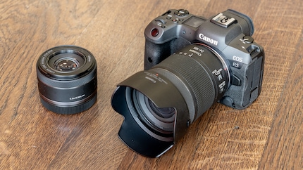 Canon EOS R5 mit den Objektiven 24-105mm und 50mm.