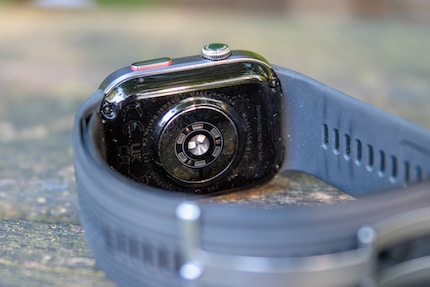 De sensoren aan de binnenkant van de Watch D2.