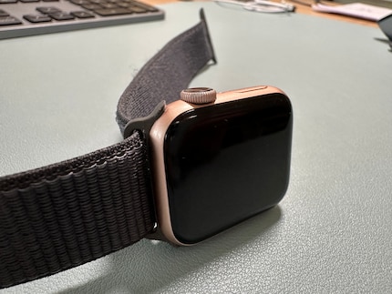 Een bandje van 46 mm op een klein horloge van 41 mm: dat ziet er niet mooi uit.